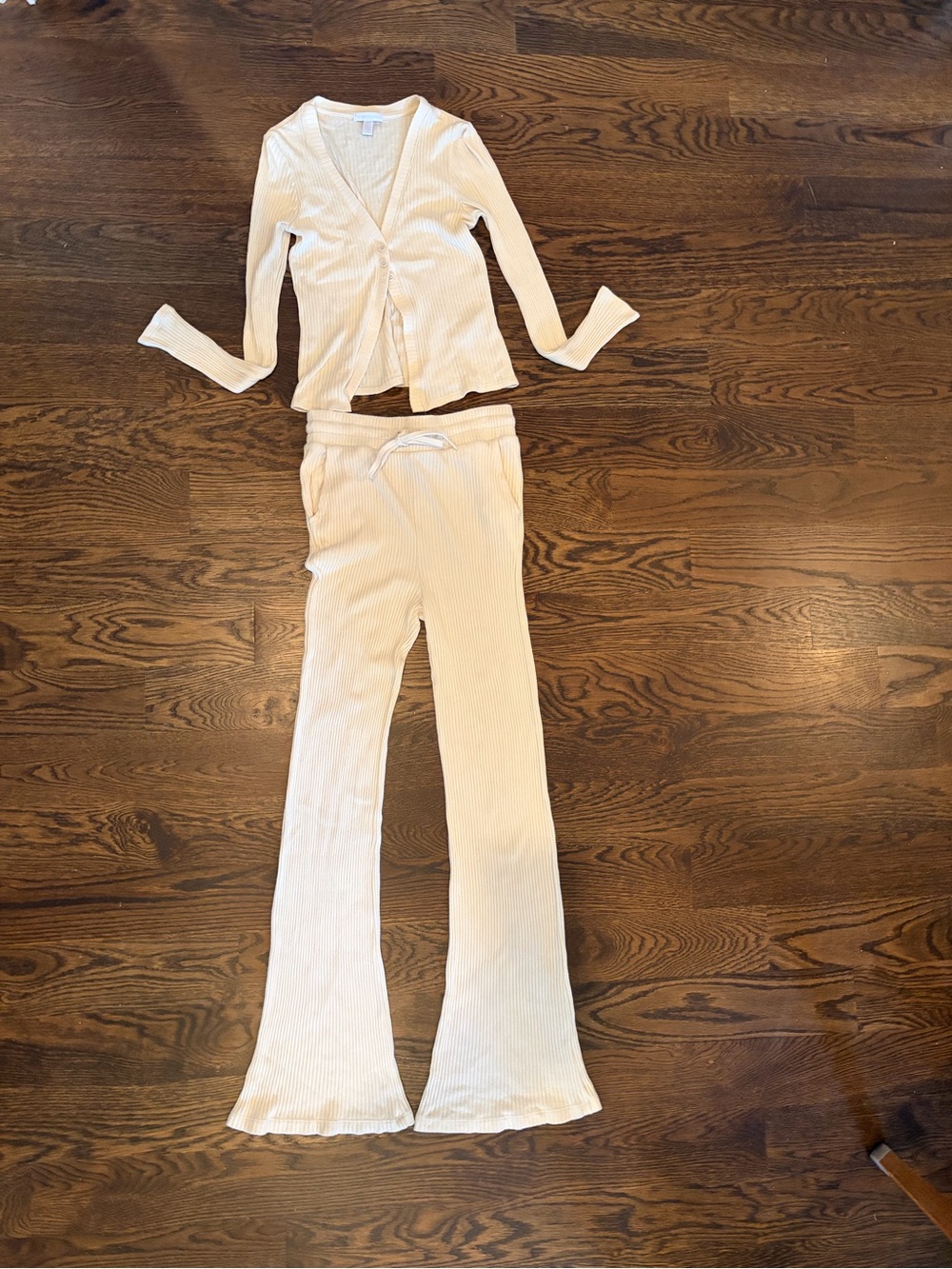 Beyond Yoga Soft Ribbed Cream Women's Flared Lounge Pants & Sweater Set